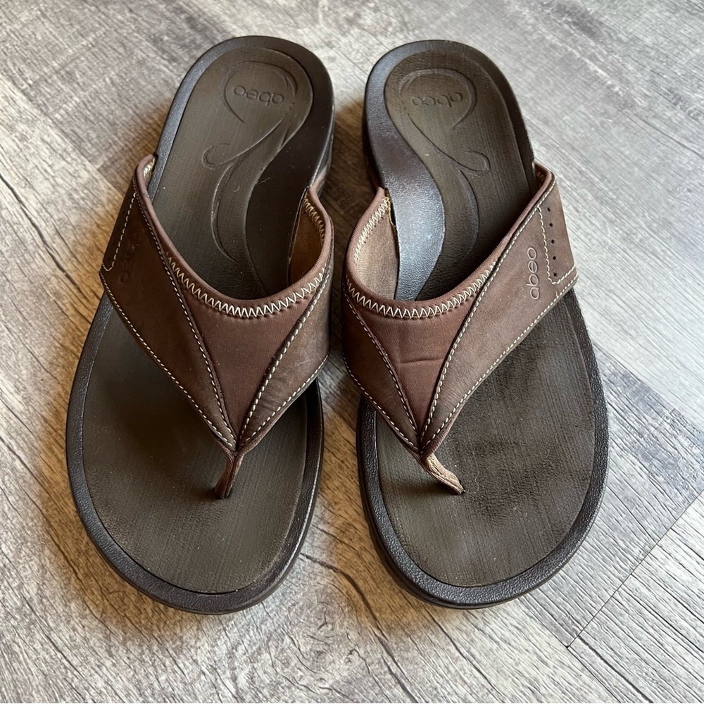 Abeo Women’s Brown Flip-Flops Size 8.5